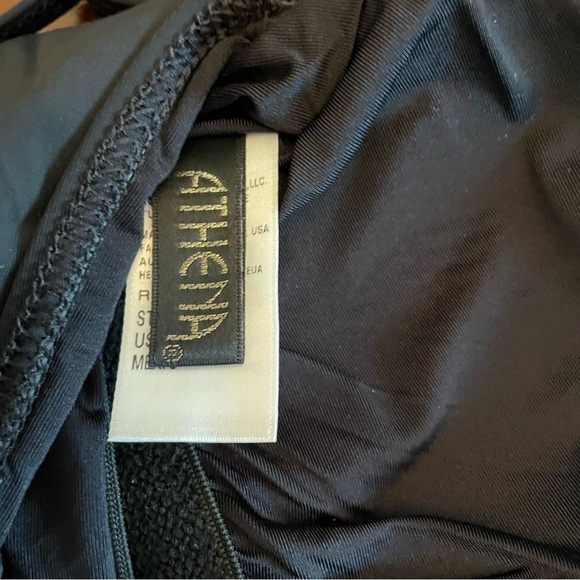 ATHENA Women's Standard Ruffle Waist Swimsuit Tankini Top - Picture 10 of 12